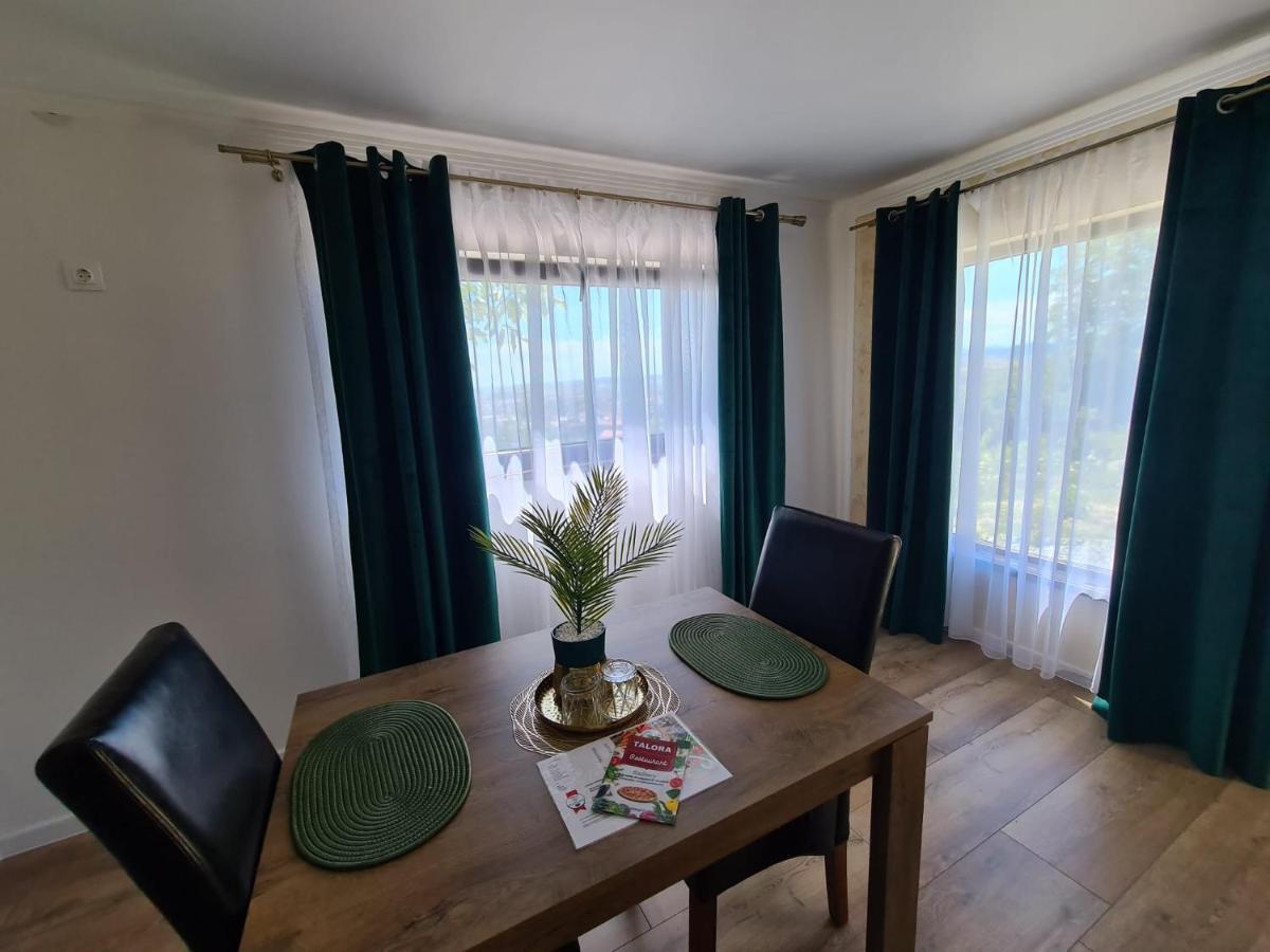 Bella Vista Bungalow Turda Extérieur photo